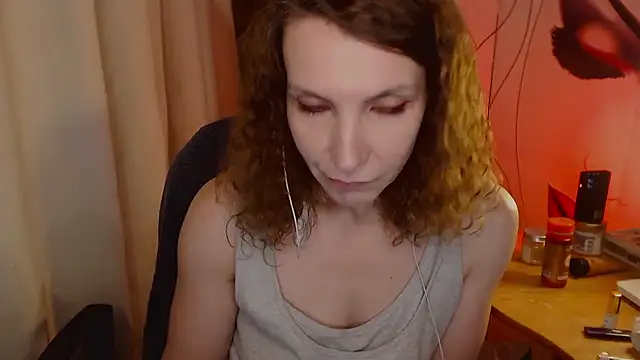 Snapshot of JohansonKatie chatting on 01.20.25 JohansonKatie online show from 01.20.25