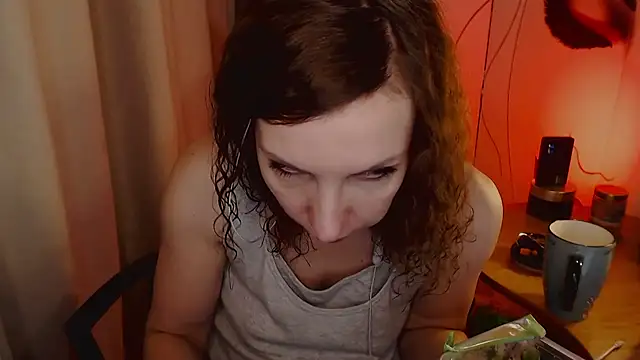 Snapshot of JohansonKatie chatting on 01.30.25 JohansonKatie online show from 01.30.25