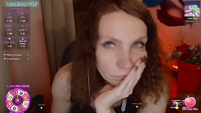 Snapshot of JohansonKatie chatting on 02.22.25 JohansonKatie online show from 02.22.25