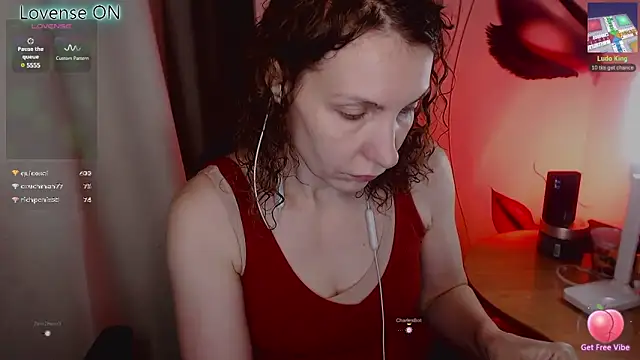 Snapshot of JohansonKatie chatting on 03.07.25 JohansonKatie online show from 03.07.25