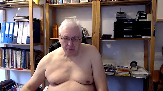 SchwanzhureXXL online show from 01.19.25