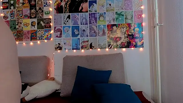 Snapshot of MilenaSaint chatting on 02.25.25 MilenaSaint online show from 02.25.25