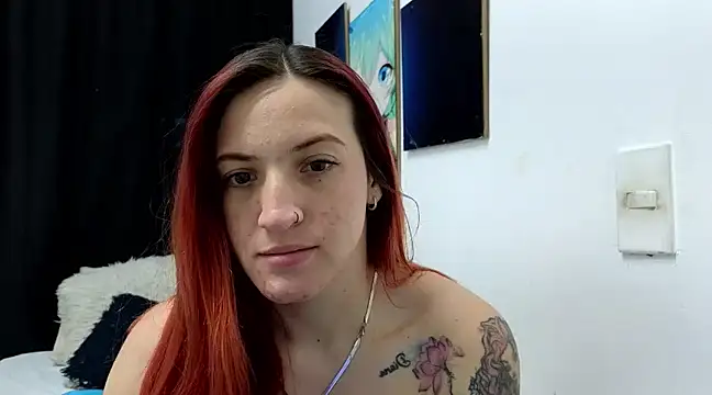 Snapshot of ninaa_fox chatting on 01.14.25 ninaa fox online show from 01.14.25