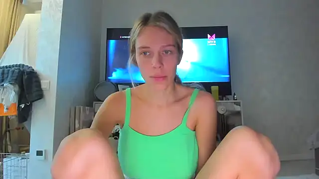 Snapshot of Iris_cherry chatting on 01.16.25 Iris cherry online show from 01.16.25