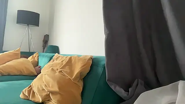 Snapshot of Iris_cherry chatting on 01.13.26 Iris cherry online show from 01.13.26