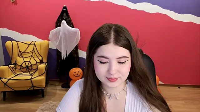 NicoleFoxery online show from 10.25.25