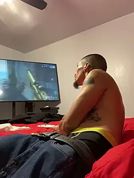 Snapshot of Prettyboiflaco chatting on 12.12.24 Prettyboiflaco online show from 12.12.24