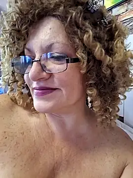 Hot Azaleea online show from 10.19.25