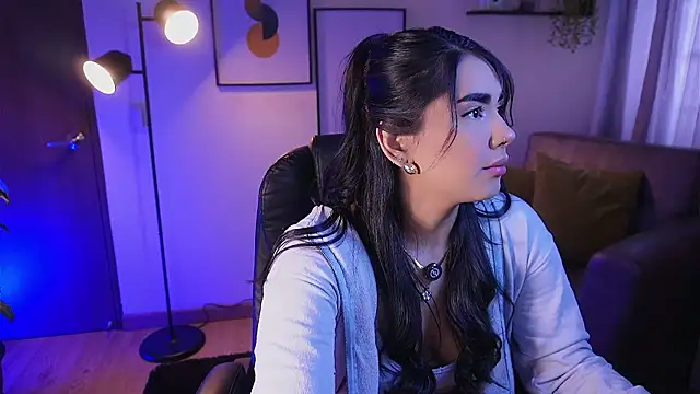 Isabella dior online show from 11.21.25