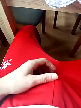 MlodyDres online show from 12.02.25