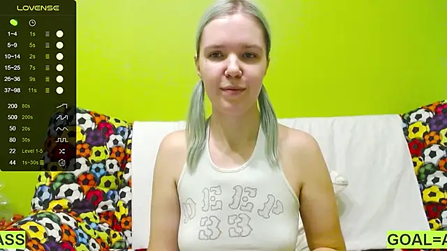 Ultra Meow online show from 02.11.25