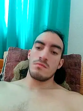 Snapshot of TommyMomentum chatting on 01.20.25 TommyMomentum online show from 01.20.25