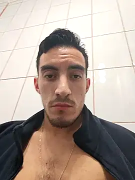 Snapshot of TommyMomentum chatting on 09.17.25 TommyMomentum online show from 09.17.25