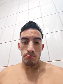 Snapshot of TommyMomentum chatting on 11.20.25 TommyMomentum online show from 11.20.25