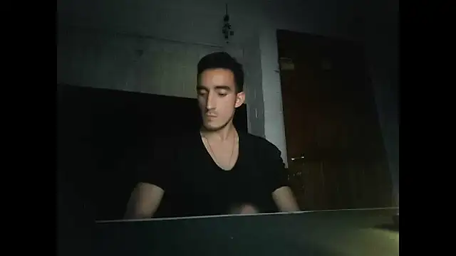 Snapshot of TommyMomentum chatting on 11.25.25 TommyMomentum online show from 11.25.25