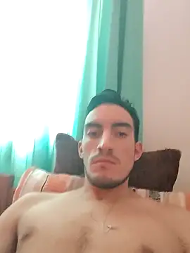 Snapshot of TommyMomentum chatting on 11.30.25 TommyMomentum online show from 11.30.25