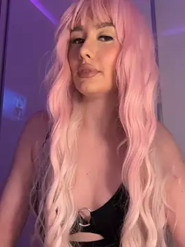 Snapshot of mollyxxx chatting on 03.05.25 mollyxxx online show from 03.05.25