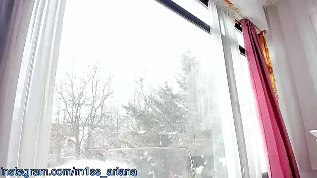 Miss Ariana  online show from 02.22.25