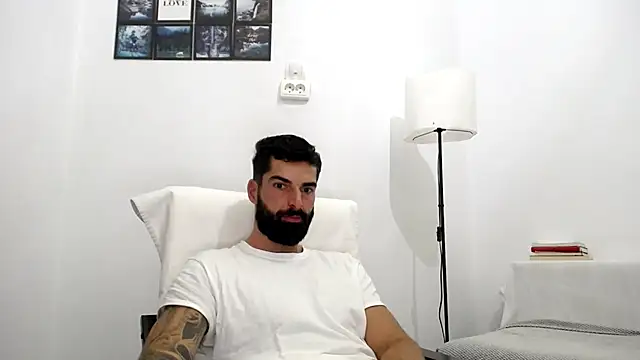 Verycutex online show from 10.17.25