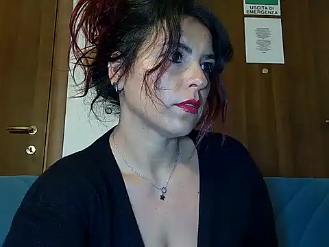 Snapshot of allyson22andy chatting on 12.29.24 allyson22andy online show from 12.29.24