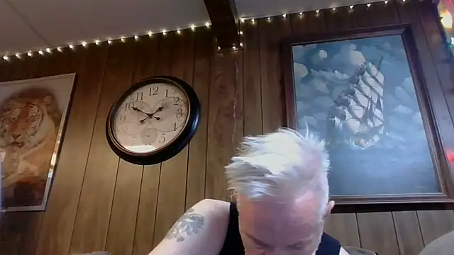 Makowboy online show from 12.26.24