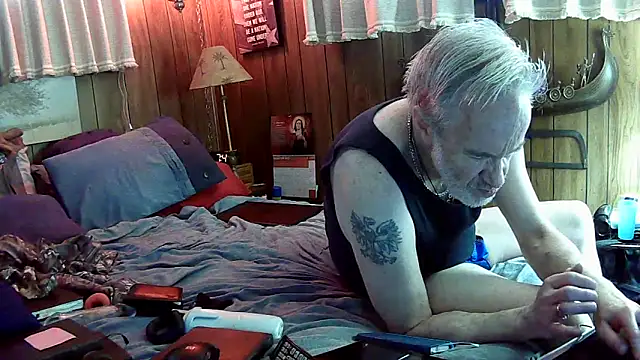 Makowboy online show from 02.13.25