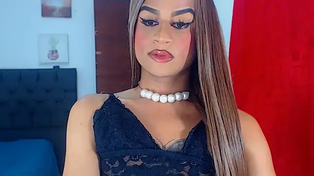 Snapshot of Valenntyna chatting on 03.14.25 Valenntyna online show from 03.14.25