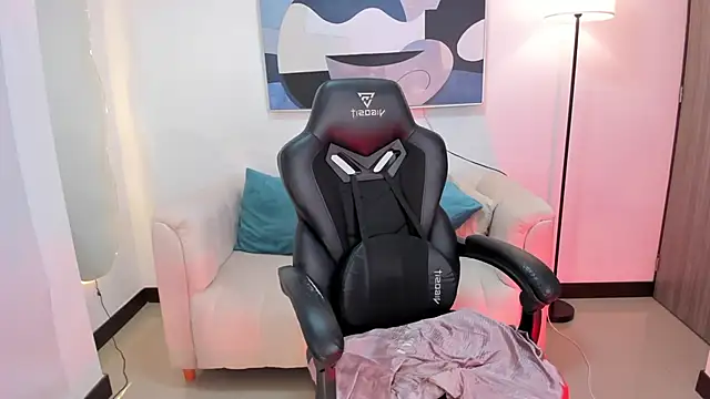 SaraParker  online show from 02.19.26