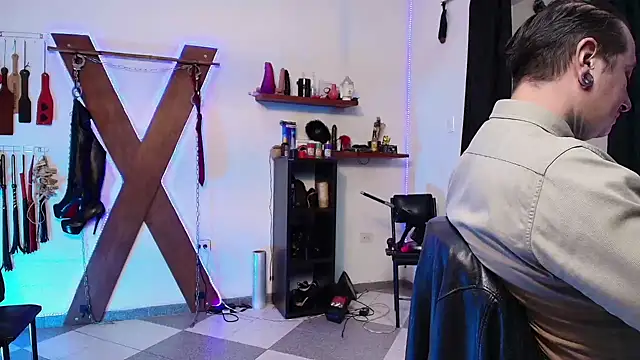 boy n girl online show from 02.06.25