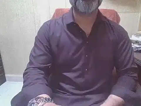 Snapshot of hairymaster95 chatting on 05.06.26 hairymaster95 online show from 05.06.26