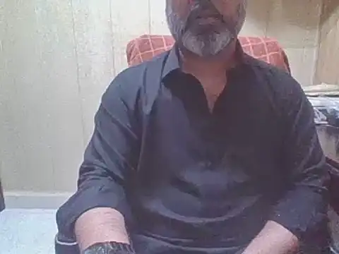 Snapshot of hairymaster95 chatting on 06.26.26 hairymaster95 online show from 06.26.26