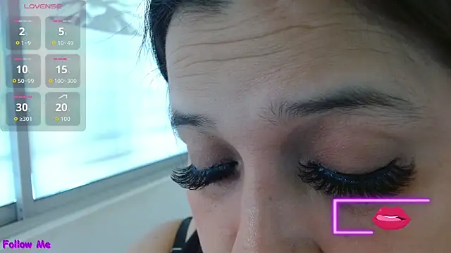 Kerly Doll online show from 11.27.25