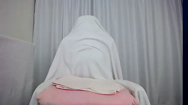 faceless  online show from 09.24.25