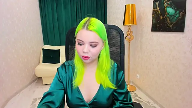 Snapshot of EnergyBunny_1 chatting on 02.14.25 EnergyBunny 1 online show from 02.14.25