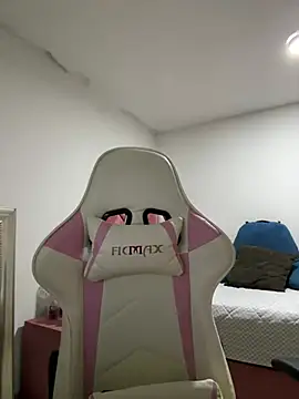 Snapshot of nurse_becky chatting on 01.10.25 nurse becky online show from 01.10.25