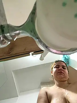 Snapshot of nurse_becky chatting on 12.20.25 nurse becky online show from 12.20.25