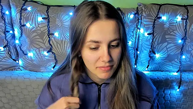 MaggieCake online show from 02.10.26