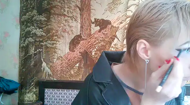 WildMissNiks online show from 02.10.25