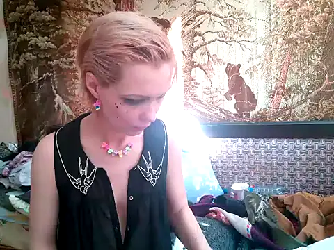 WildMissNiks online show from 02.23.25