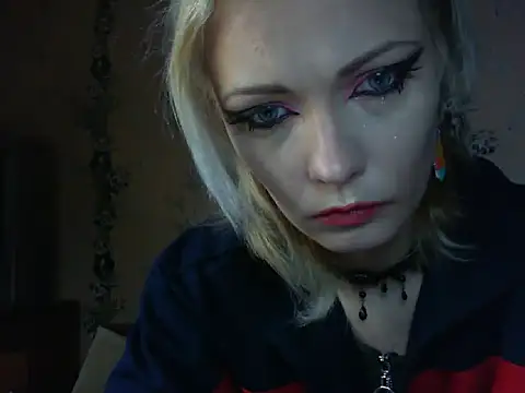 WildMissNiks online show from 05.11.26