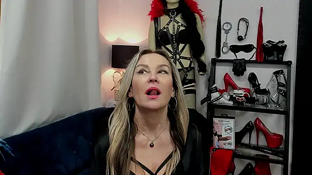 crystaLUX online show from 01.22.25