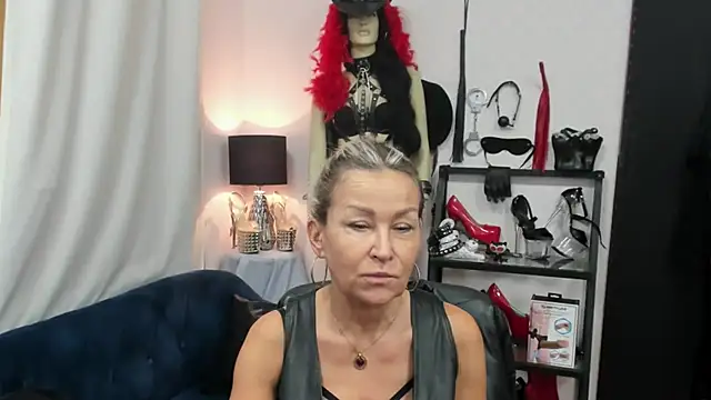 crystaLUX online show from 09.29.25