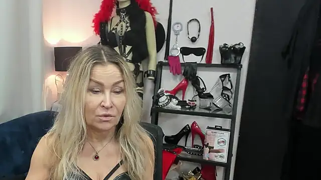 crystaLUX online show from 02.18.26