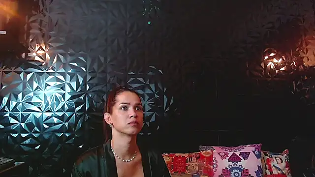 Snapshot of PINK__LOLA1 chatting on 10.21.25 PINK LOLA1 online show from 10.21.25