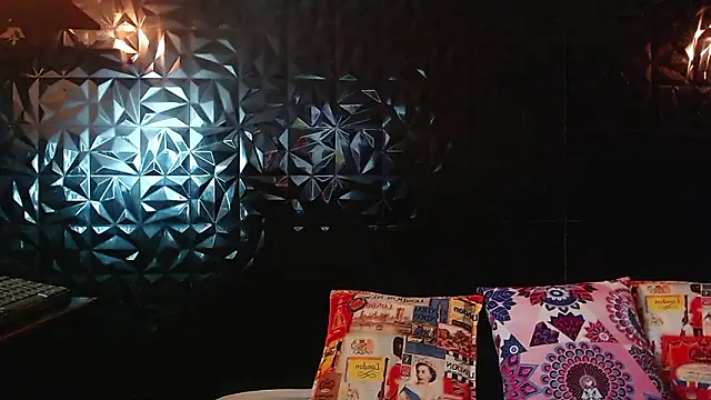 PINK  LOLA1 online show from 01.17.26