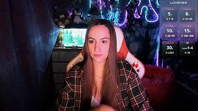 Snapshot of Selbi_Paine chatting on 07.24.26 Selbi Paine online show from 07.24.26