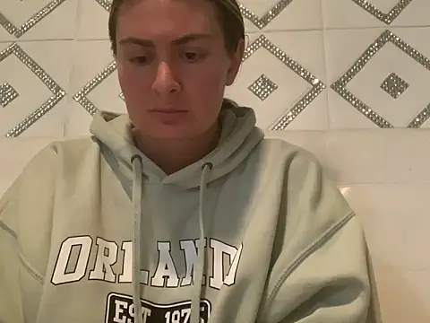 Snapshot of Alyssa_rhoades chatting on 01.27.25 Alyssa rhoades online show from 01.27.25