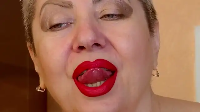 LadyPosh online show from 11.04.25