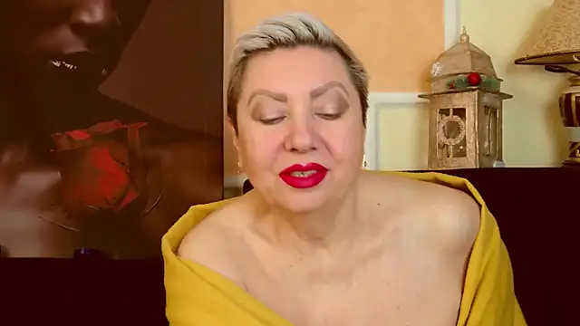 Snapshot of LadyPosh chatting on 02.05.26 LadyPosh online show from 02.05.26