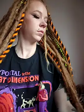 LucidLucy online show from 11.06.25